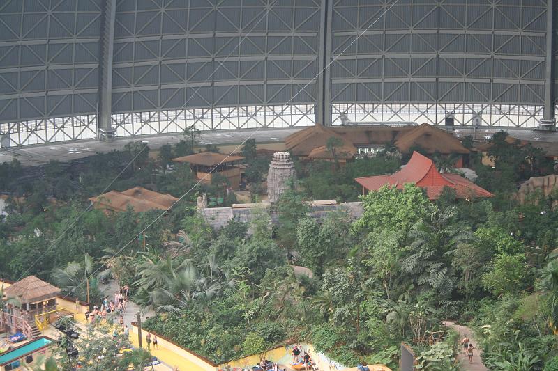 Tropical_island_059.jpg